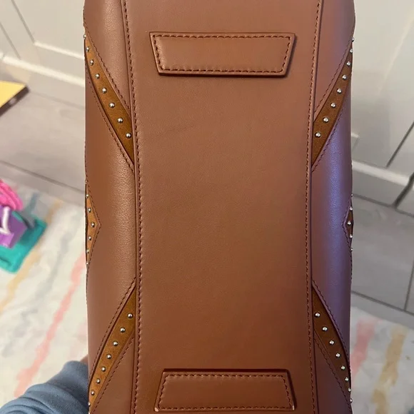 GIVENCHY Chevron Studded Calfskin Leather And Suede Leather Mini Antigona Bag - Picture 4 of 5